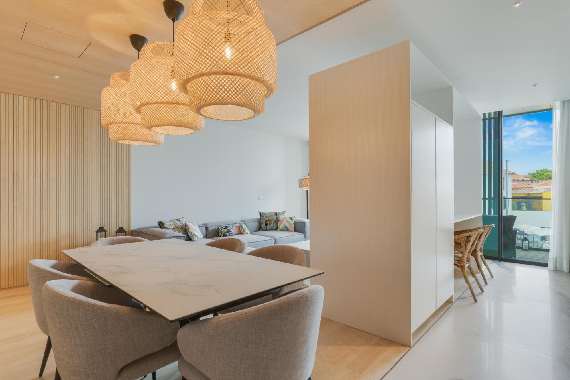Chic Two-bedroom En In Town - Savoy Apartamento